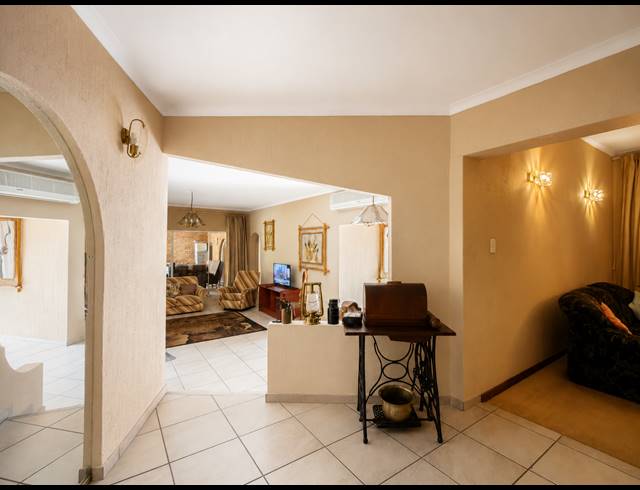 3 BEDROOM HOUSE FOR SALE IN THREE RIVERS EAST